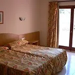 Oyo Goya Szálloda 3*