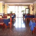 Oyo Goya Lloret de Mar