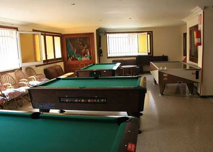 Oyo Goya Hotell Lloret de Mar